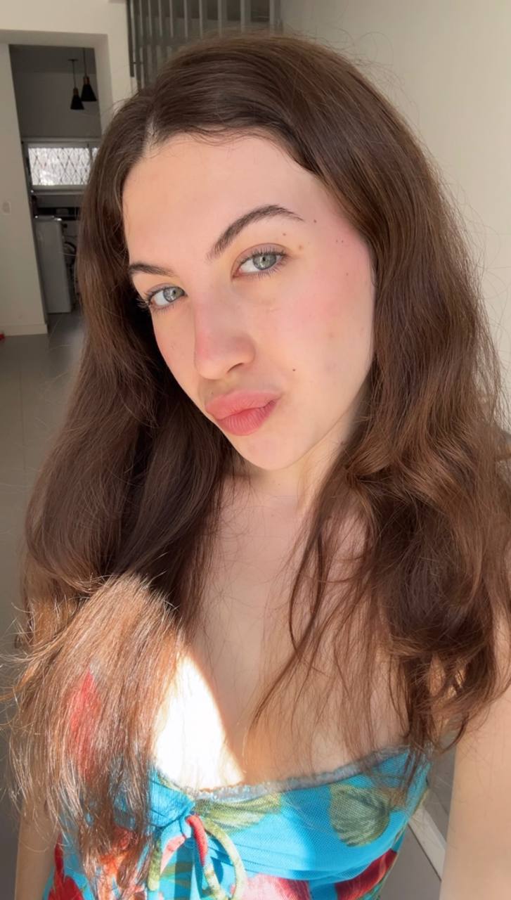 Nude girl Amber in Sofia